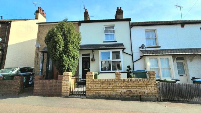 2 Bedroom Terraced House To Rent In St. James Road, Watford, Hertfordshire, WD18