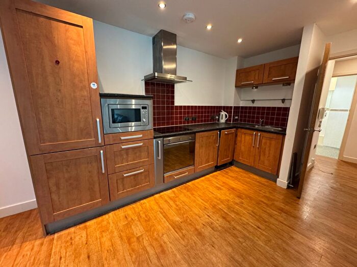 2 Bedroom Flat To Rent In Bluecoat House, North Sherwood Street, Nottingham, NG1