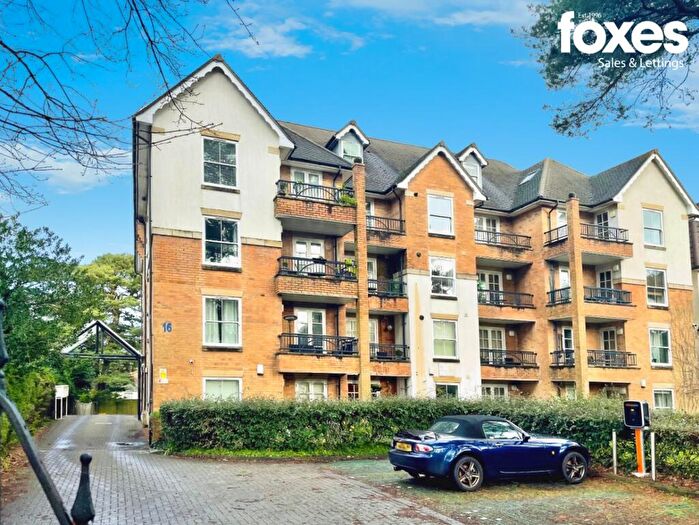 2 Bedroom Apartment For Sale In The Pines, Knyveton Road, Bournemouth, Dorset, BH1