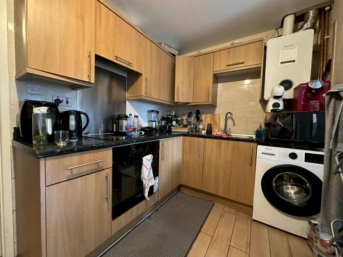 3 Bedroom House To Rent In Bramcote Grove ( House With Garden), SE16