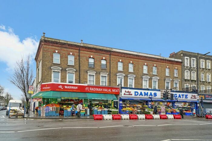 2 Bedroom Flat To Rent In Uxbridge Road, London, W12