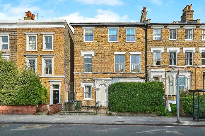 1 Bedroom Flat To Rent In South Lambeth Road, London, SW8