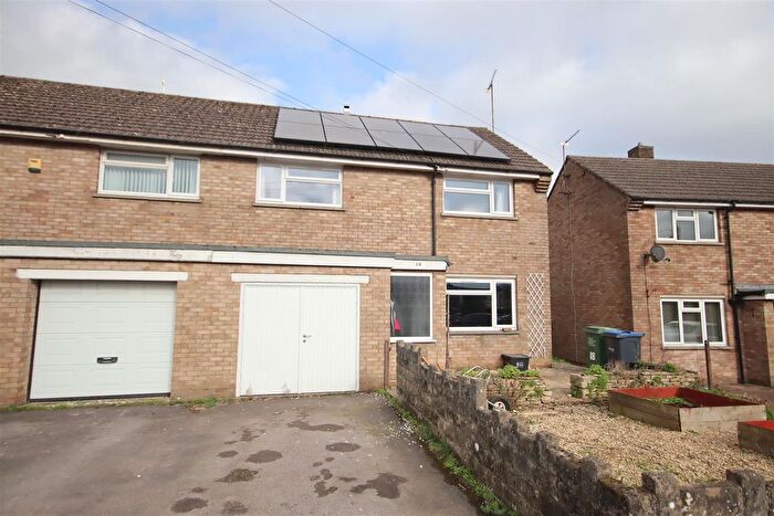 3 Bedroom End Terrace House For Sale In Boothmead, Chippenham, SN14
