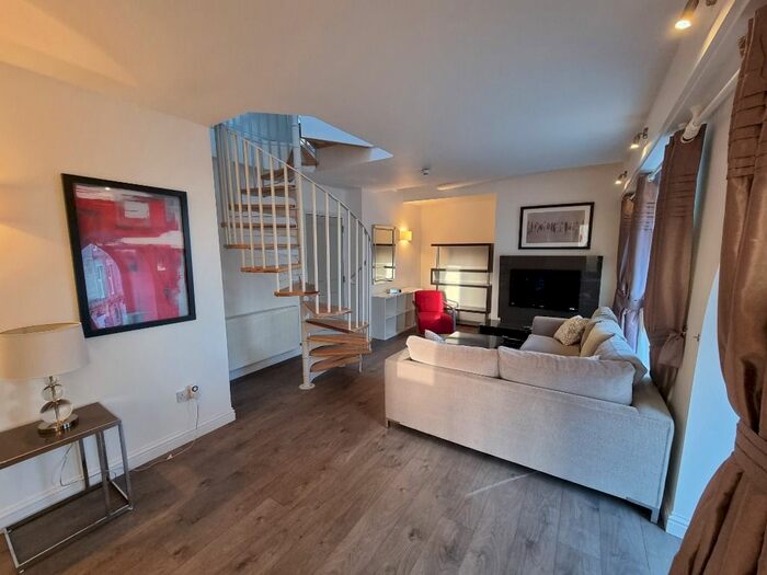 3 Bedroom Flat To Rent In Rosemount Place, Rosemount, Aberdeen AB25