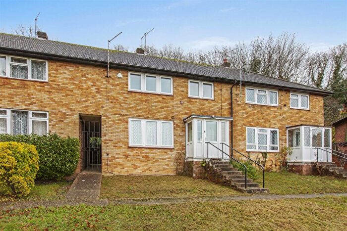 3 Bedroom Terraced House For Sale In Hawthorne Road, High Wycombe (no Chain), HP13