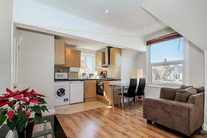 1 Bedroom Flat To Rent In Nelson Road, London, N8