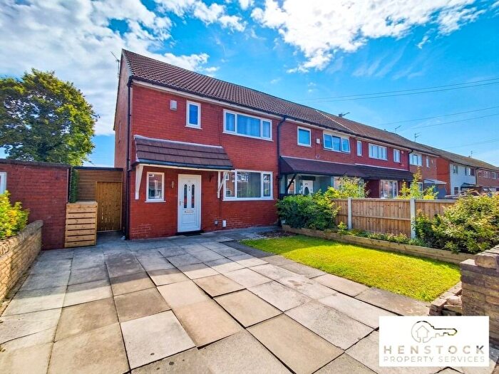 3 Bedroom End Of Terrace House For Sale In Guildford Grove, Middleton, Manchester, M24
