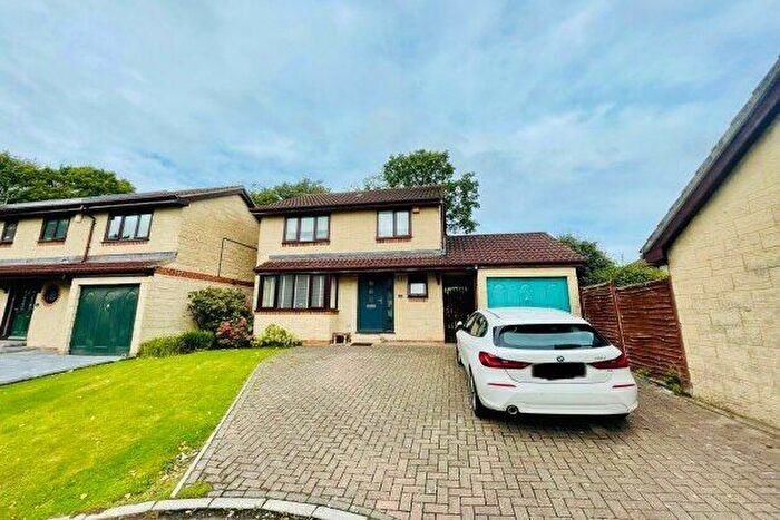 4 Bedroom Detached House To Rent In St. Andrews Close, Bristol, BS48