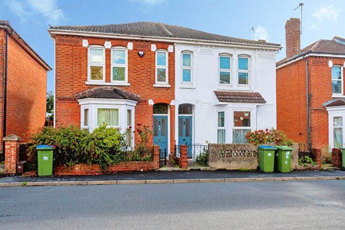 7 Bedroom Detached House For Sale In Cromwell Road, Southampton, SO15