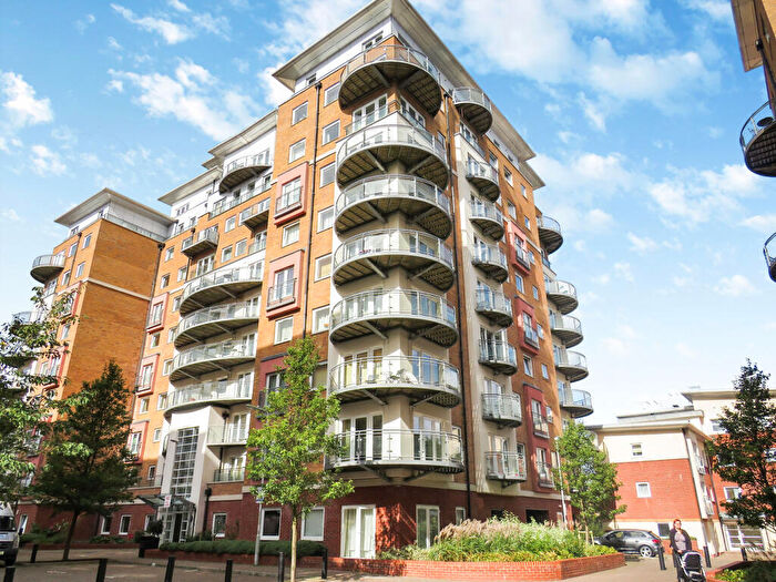 2 Bedroom Flat For Sale In Winterthur Way, Basingstoke, RG21
