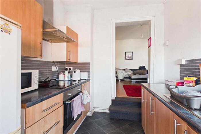 2 Bedroom Flat To Rent In Welbeck Road, Newcastle Upon Tyne, NE6