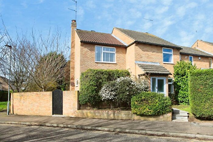 3 Bedroom End Of Terrace House For Sale In Stokesay Court, Peterborough, PE3