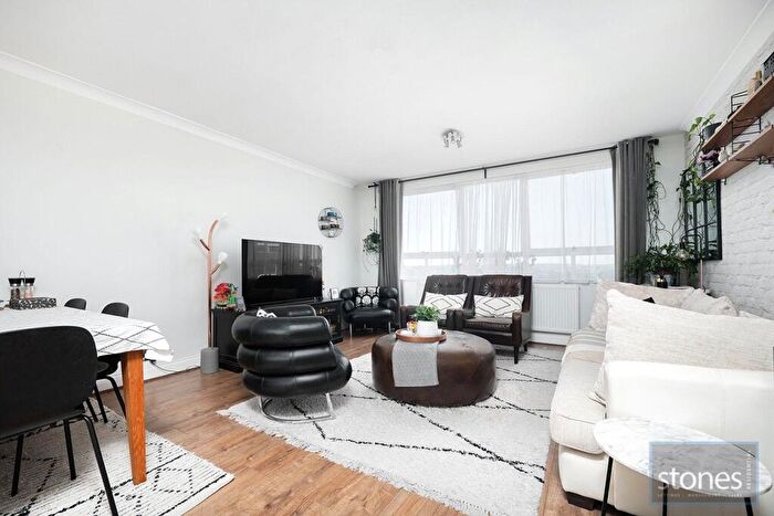 2 Bedroom Apartment For Sale In High Mount, Station Road, London, NW4
