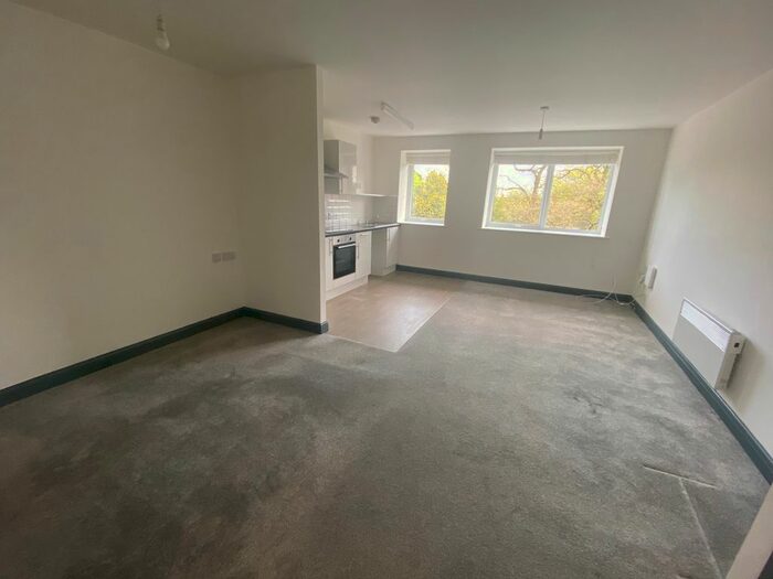 Studio To Rent In Brecon House, Browns Green, Birmingham, B20