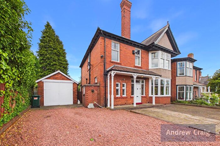 5 Bedroom Semi-Detached House For Sale In Newlands, The Drive, Low Fell, NE9