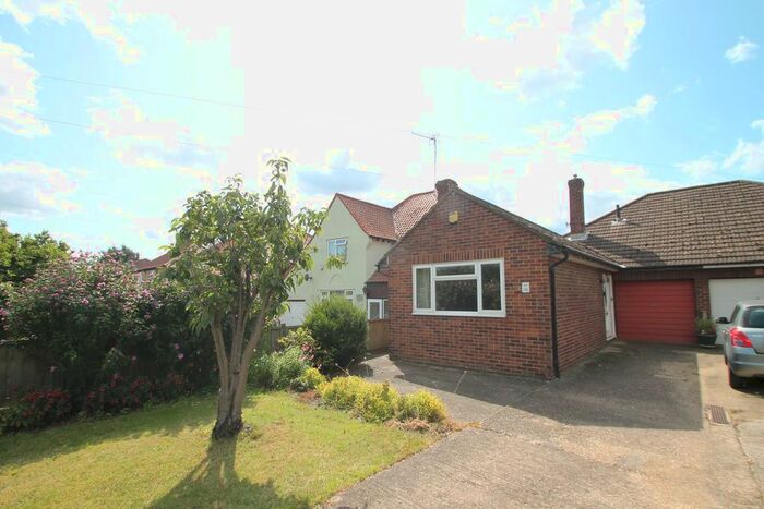 2 Bedroom Bungalow To Rent In Hatch Lane, Harmondsworth, West Drayton, UB7