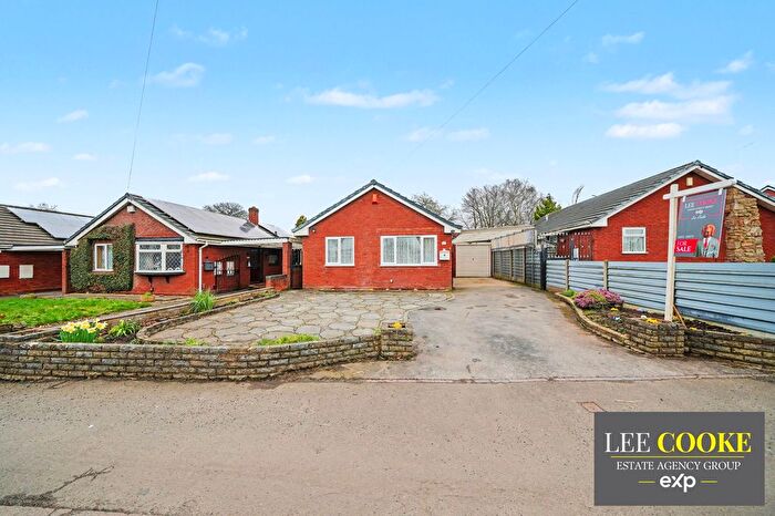 2 Bedroom Bungalow For Sale In Wood Hayes Road, Wednesfield, Wolverhampton, WV11