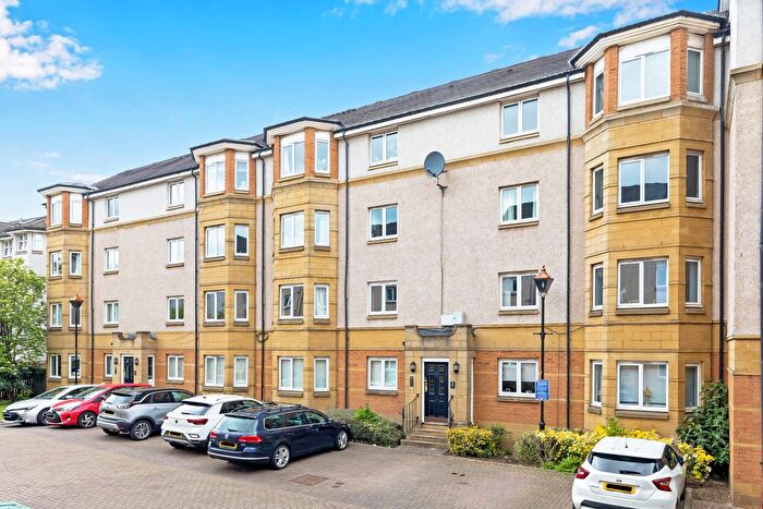 2 Bedroom Flat For Sale In / Duff Road, Dalry, Edinburgh, EH11