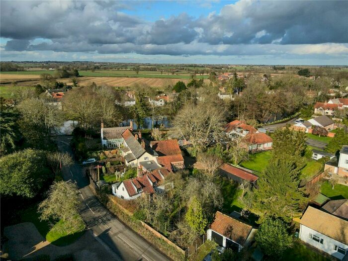3 Bedroom Link Detached House For Sale In Hunstead Lane, Brooke, Norwich, Norfolk, NR15