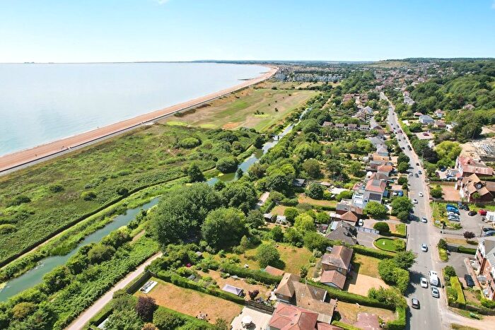 3 Bedroom Flat For Sale In Seabrook Road, Hythe, Kent, CT21