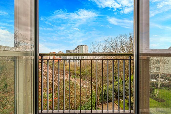 1 Bedroom Flat For Sale In Market Road, London, N7