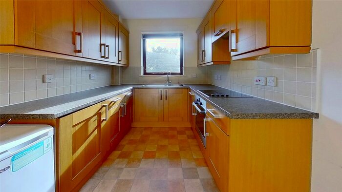 2 Bedroom Flat To Rent In Camphill Avenue, Glasgow, G41
