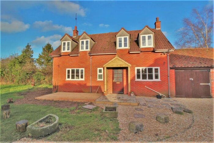 3 Bedroom Detached House To Rent In The Green, Frampton On Severn, Gloucester GL2