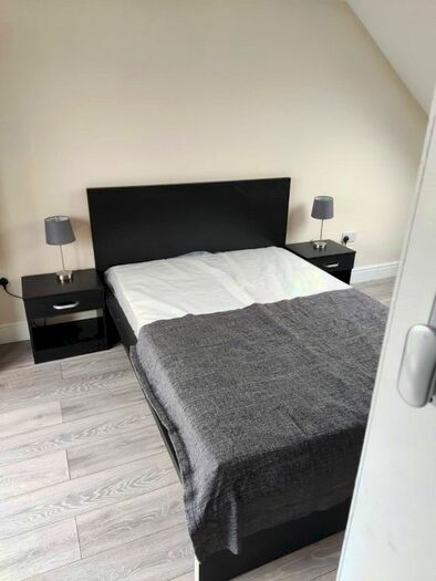 1 Bedroom Studio To Rent In Bideford Avenue, Perivale, Greenford, UB6