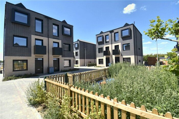 5 Bedroom Semi-Detached House To Rent In Lockhart Way, Northstowe, Cambridge, CB24