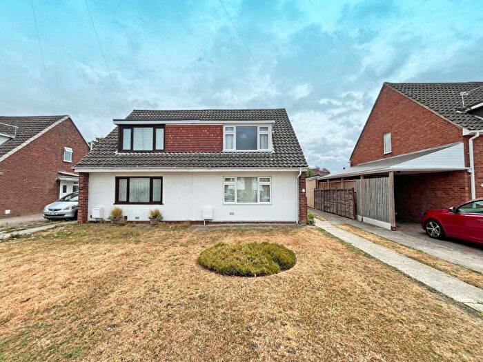 3 Bedroom Semi Detached House For Sale In Barnacre Drive, Hucclecote, GL3