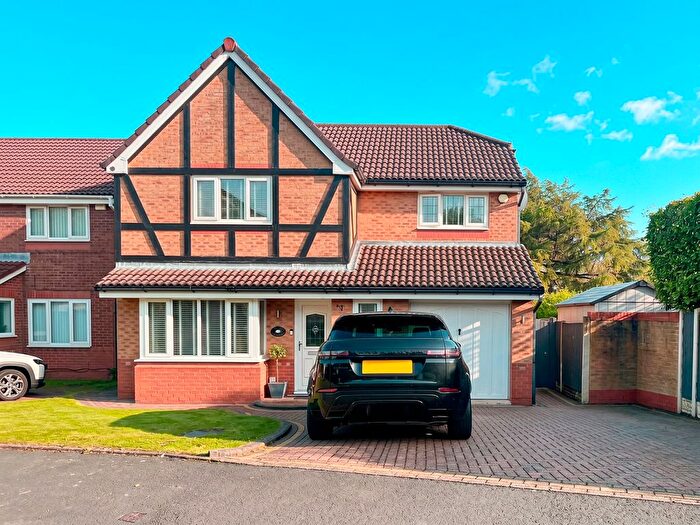 4 Bedroom Detached House For Sale In Swan Crescent, Liverpool, L15