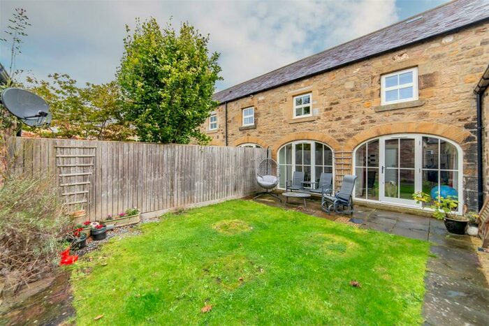 3 Bedroom Barn Conversion For Sale In East Brunton Wynd, Great Park, NE13