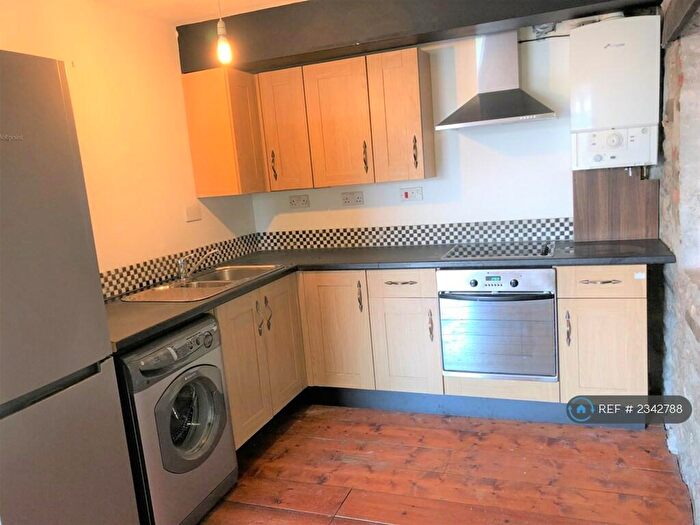 1 Bedroom Flat To Rent In High Street, Plymouth, PL1