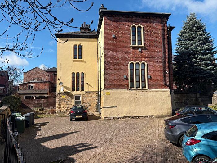 2 Bedroom Flat To Rent In Clarendon Road, Leeds, LS2