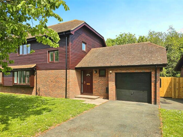 3 Bedroom Semi-Detached House For Sale In Bell Davies Drive, Manston, Ramsgate, Kent, CT12