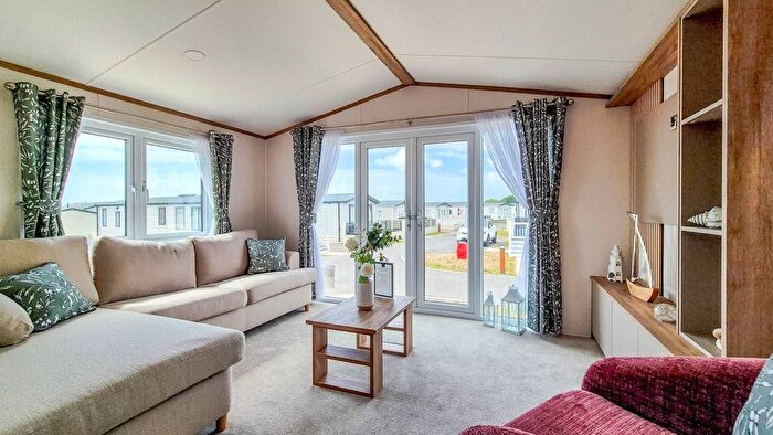 2 Bedroom Mobile/park Home For Sale In Rye Harbour Road, Rye Harbour, Rye, TN31
