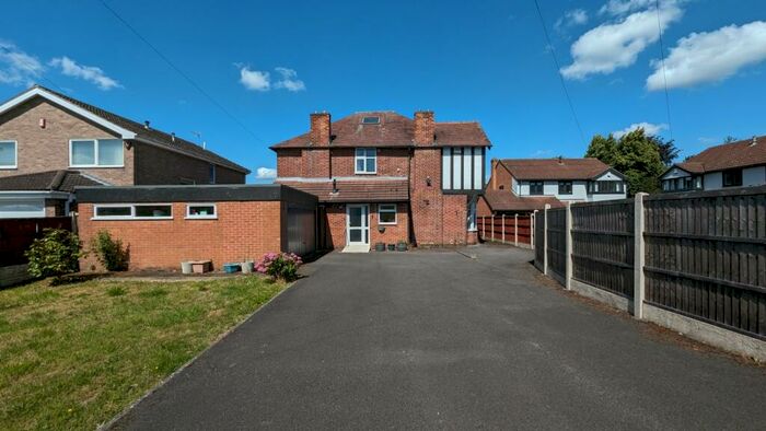 5 Bedroom Detached House To Rent In Cow Lane, Bramcote, NG9