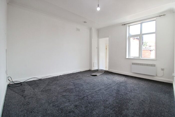 1 Bedroom Flat To Rent In The Parade, Oadby, Leicester, LE2