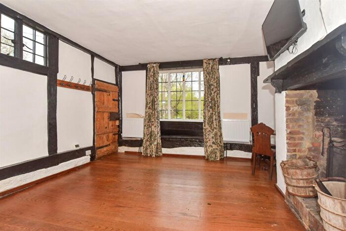 3 Bedroom Cottage For Sale In Riverside, Eynsford, Kent, DA4