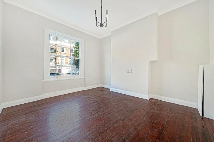 1 Bedroom Flat To Rent In Albert Street, London, NW1