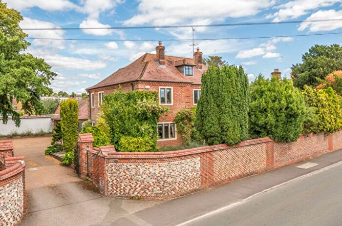 6 Bedroom Detached House For Sale In Linden House, Amesbury, SP4