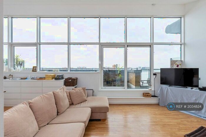 2 Bedroom Penthouse To Rent In Royal Arsenal, London, SE18