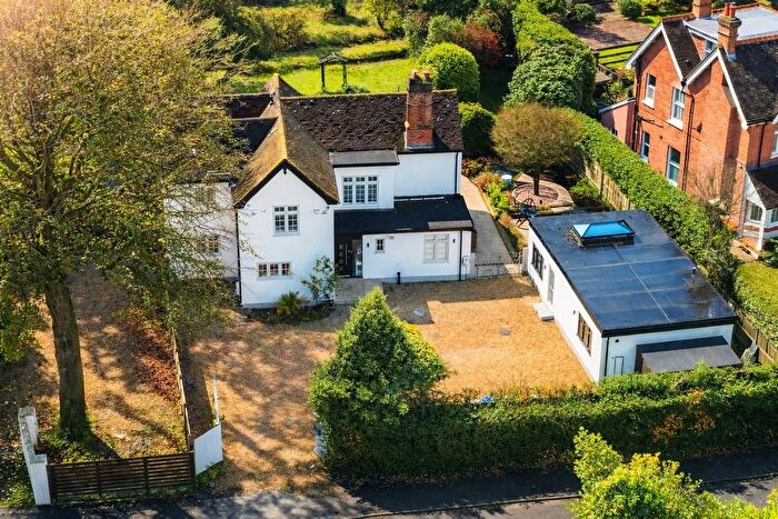 5 Bedroom Detached House For Sale In Church Hill, Camberley, GU15