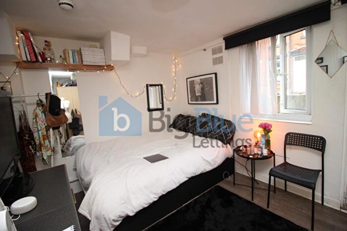 8 Bedroom House To Rent In Manor Drive, Leeds, LS6