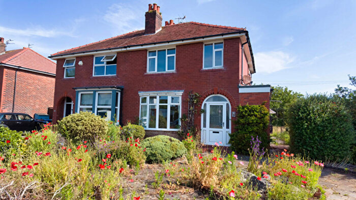 3 Bedroom Semi-Detached House For Sale In Ripon Road, Lytham St. Annes, FY8