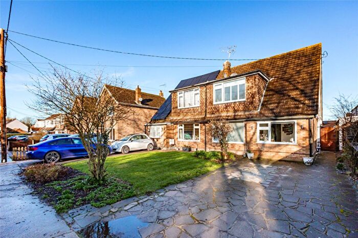 4 Bedroom Semi-Detached House For Sale In Station Approach, South Woodham Ferrers, Chelmsford, Essex, CM3