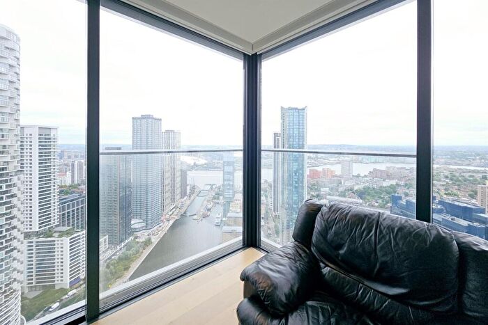 2 Bedroom Flat To Rent In Hampton Tower, E14