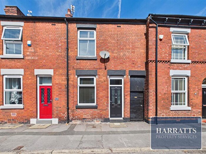 2 Bedroom Terraced House For Sale In Buckingham Street, Stockport, SK2