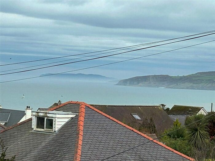 3 Bedroom Bungalow For Sale In Rocky Lane, Benllech, Anglesey, Sir Ynys Mon, LL74