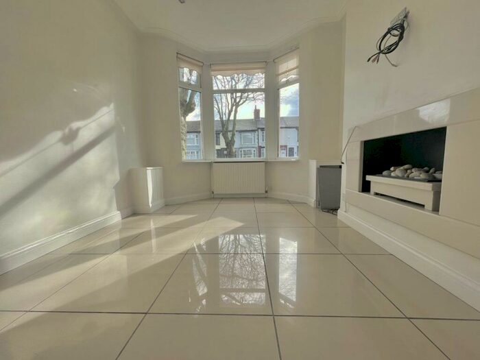 3 Bedroom Terraced House To Rent In Stanley Park Avenue South, L4